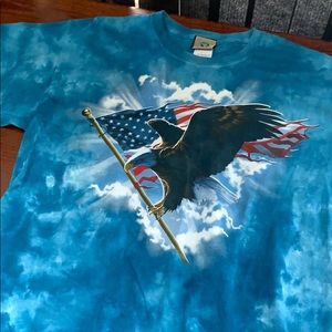 Men’s Liquid Blue Tie Dye Eagle T Shirt Lg